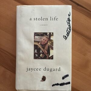 A Stolen Life- A Memoir by Jaycee Dugard book